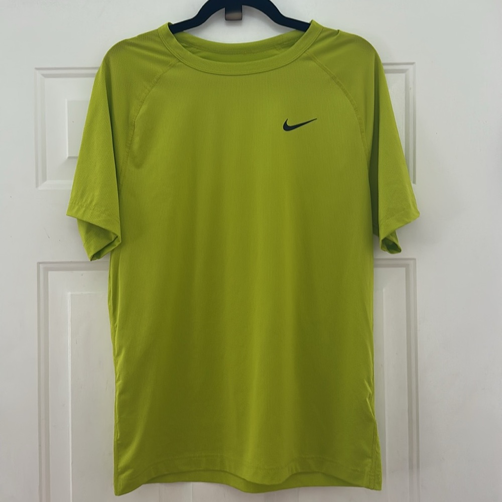 Nike Short Sleeve Shirt